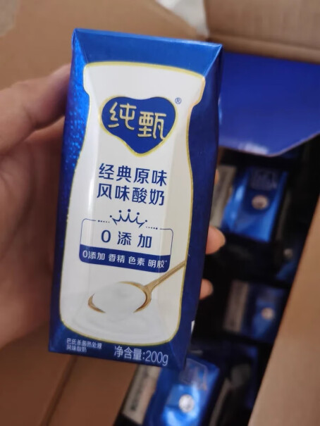 蒙牛纯甄草莓果粒常温酸奶200g×102月份收货天津地区的生产日期？