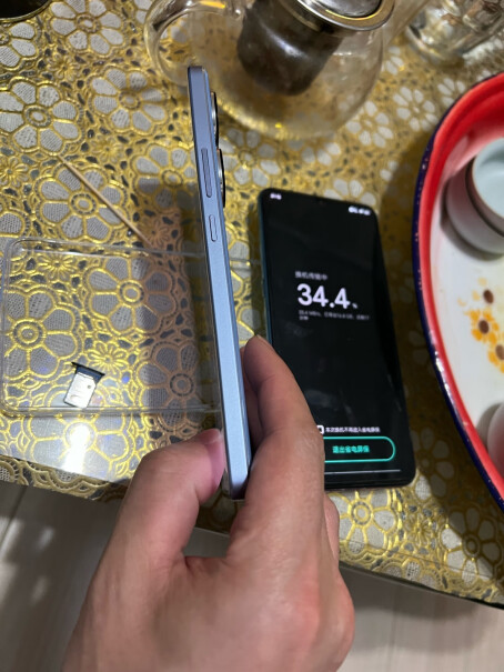 vivoV2338A这个手机和一加ace2哪个拍照更清晰？