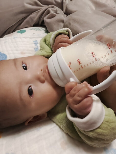 贝亲PPSU奶瓶新生儿宽口径330ml你们买的是多少钱？