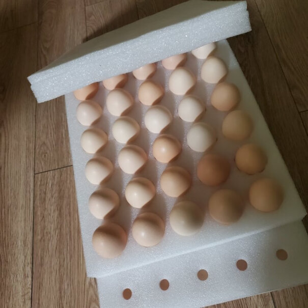 京鲜生 鲜鸡蛋30枚/盒 健康轻食蛋黄黄吗？