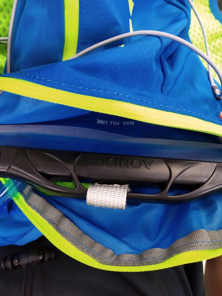 户外背包奥尼捷跑步水袋户外折叠水囊登山越野骑行水壶便携运动软水袋2L买前必看,真的好吗！