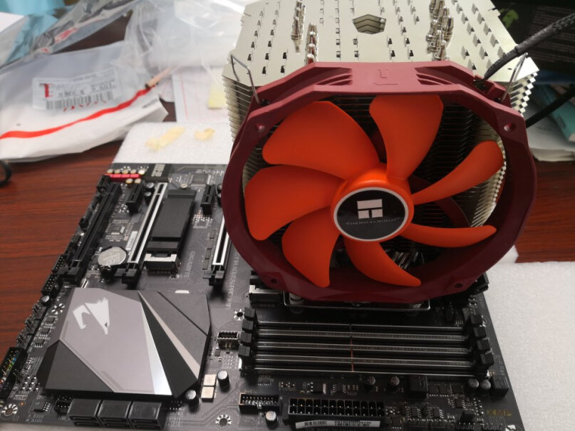 技嘉Z390AORUS各位大佬们，cpu9900k不超频，供电只插8pin另外4pin不插会有影响吗？