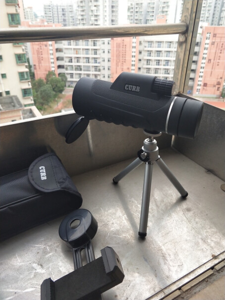 佳泊单筒手机拍照演唱会望远镜高倍高清夜视300米以内能看到高清吗？