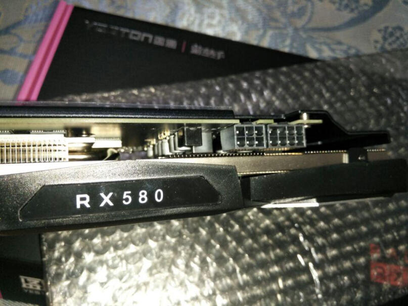 盈通（yeston）RX6800 16GB 游戏显卡玩吃鸡有啸叫正常吗？