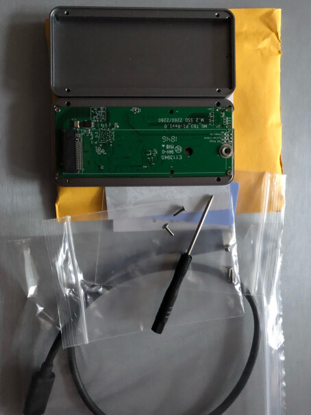 硬盘盒佳翼雷电3移动硬盘盒 M.2 NVMe Type-C 40G评测值得买吗,详细评测报告？