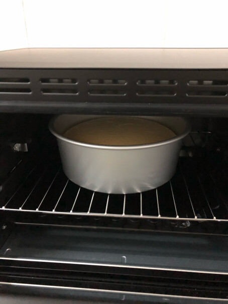 格兰仕电烤箱GalanzK1332控温大容量精准请问烤的鸡翅干不干，不会水水的吧？