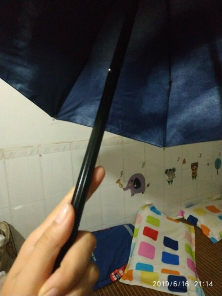大号折叠黑胶晴雨伞男女遮阳伞防晒伞小黑伞太阳伞耐用吗下大雨可以打吗？