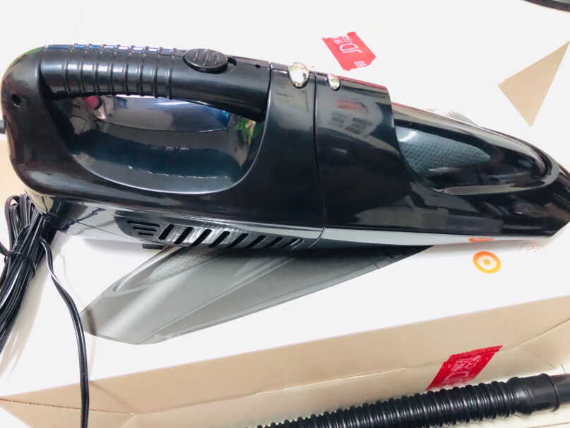 车载吸尘器图拉斯车载吸尘器干湿两用4000Pa大吸力大功率只选对的不选贵的,哪个值得买！