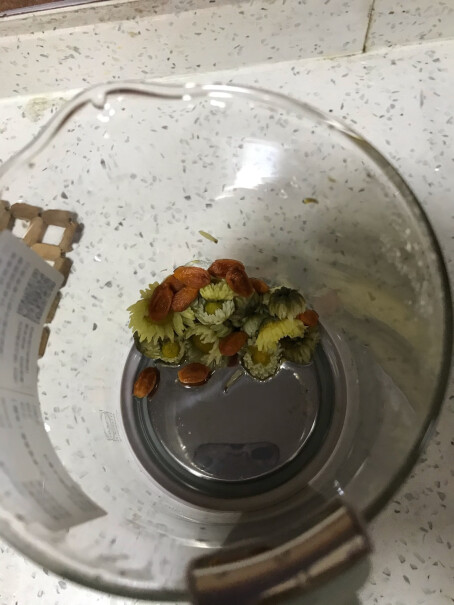 北鼎养生壶迷你家用煮茶器煮茶壶质量怎样？易碎吗？和小熊的比，哪个性价比高一些？