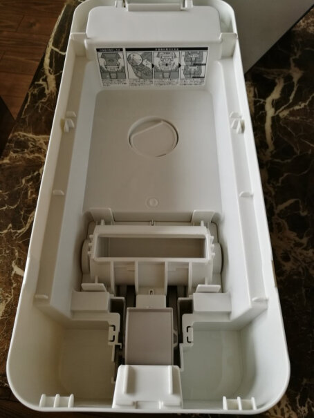 厨房储物器皿阿司倍鹭家用厨房米箱自动出米定量米桶日本塑料嵌入式储物米缸分析性价比质量怎么样！到底是不是智商税！