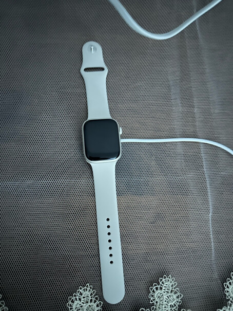 Apple Watch S9 智能手表GPS款星光色能外放一音乐吗？