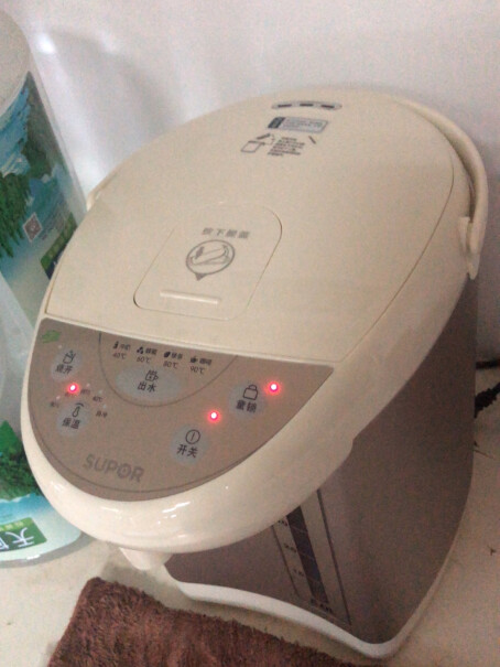 苏泊尔即热式饮水机便携迷你小型电水壶烧水壶电热水壶不出水怎么解决？