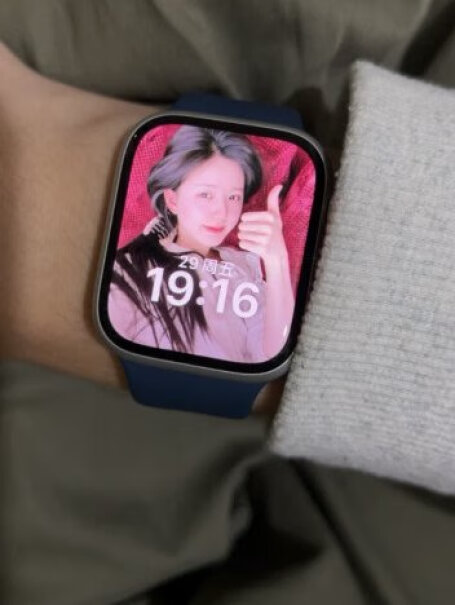 Apple Watch S9 智能手表GPS款星光色质量真的好吗？体验揭秘测评！