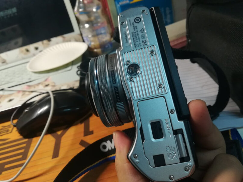 微单相机奥林巴斯E-M10 MarkIV微单相机优劣分析评测结果！坑不坑人看完这个评测就知道了！