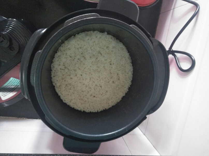苏泊尔电压力锅一锅双胆为什么盖子上面冒米汤出来？