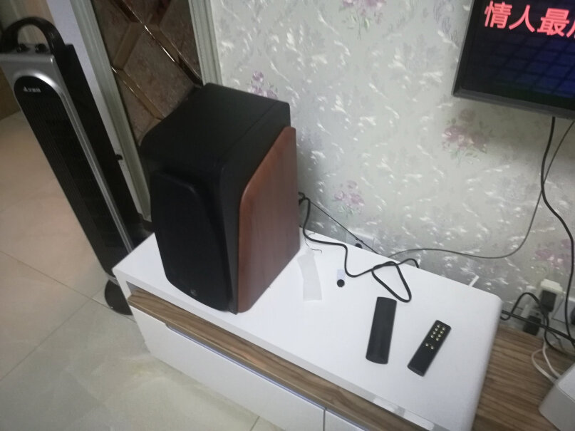 惠威D300有源HIFI音响多媒体无线蓝牙5.0书架箱这个需要另接功放么？