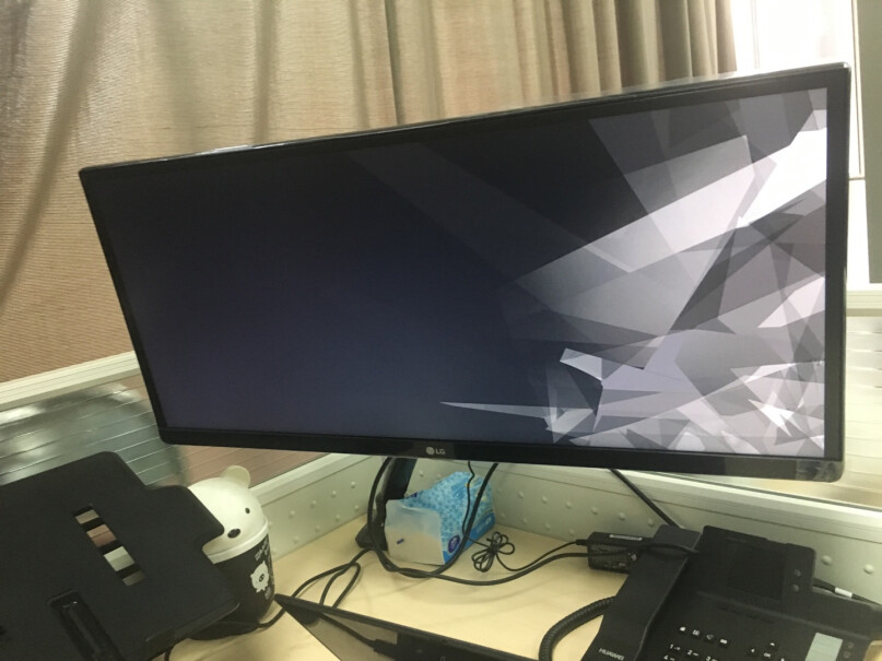 LG29英寸你们买的这款显示屏29u58 玩游戏撕裂严重吗？