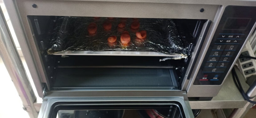 美的烤箱32L家用多功能电烤箱T4-L326F几个烤盘？