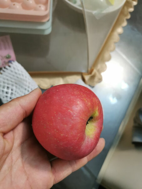 烟台红富士苹果5kg装请问8斤大概几颗？