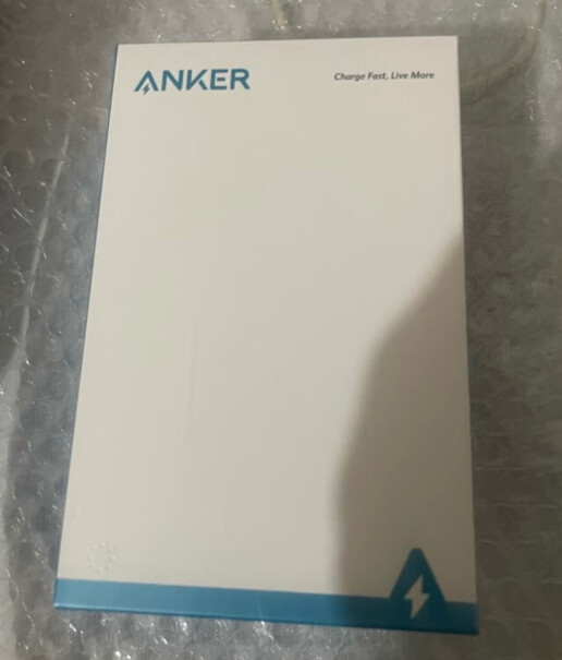 ANKER移动电源Anker安克 充电宝充电器二合一能量棒PD20W带插头便携移动电源可折叠 适用苹果性价比高吗？优缺点大全！