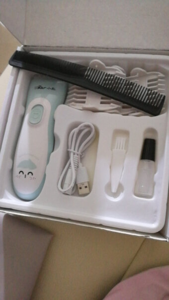 小熊婴儿理发器低噪轻音防水剃头器好用吗？可以水洗吗？