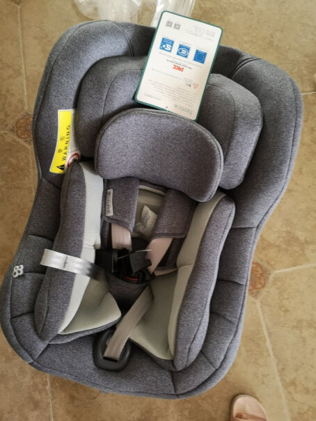 宝贝第一宝宝汽车儿童安全座椅约0-4岁内衬有味道吗，买了需要散味吗？