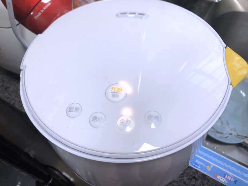 京东京造67度温泉蛋煮蛋器迷你进口材料蒸蛋羹器多功能低温料理和长虹那款有什么区别？