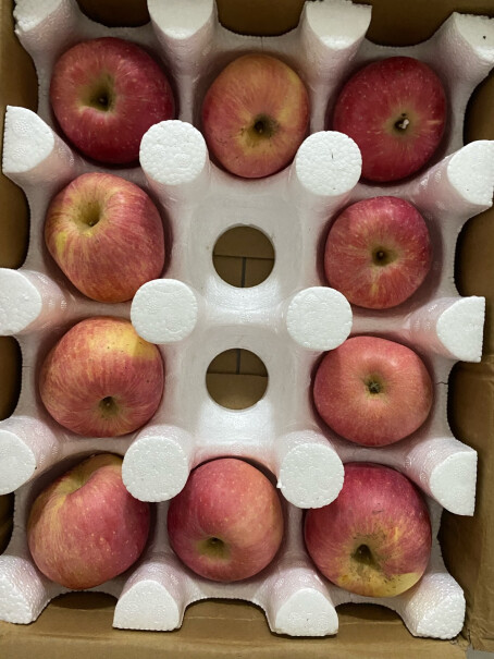 苹果红富士巧域脆甜斤大果80mm新鲜水果到底是不是智商税？详细评测报告！