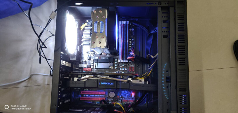 安钛克Antec光棱120RGB电脑主机箱CPU风扇12cm铭瑄msb250d4主板，cpug4560可以用吗？