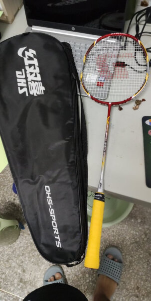 红双喜DHS羽毛球拍对拍合金羽拍1010新老包装随机是正品吗？？