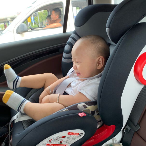 SAVILE猫头鹰宝宝汽车儿童安全座椅9个月-12岁宝宝睡着后，头会耷拉下来么？会不会不好睡？