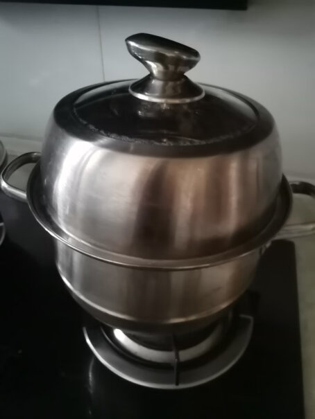 美厨蒸锅304不锈钢32cm二层蒸锅蒸饭的时候会不会跳盖子，或者水扑出来？