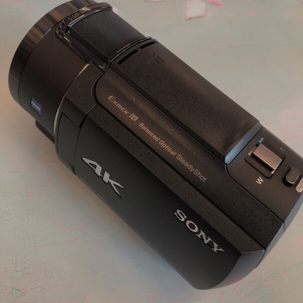 索尼FDR-AX700高清数码摄像机怎么下载音乐？