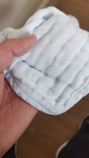 全棉时代婴儿口水巾这款掉色吗？