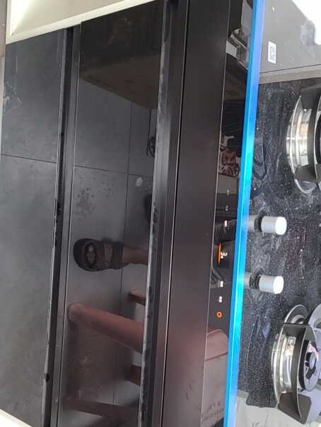 华凌集成灶JJZT-90WD26-G小黑盒电机有自清洁功能吗？