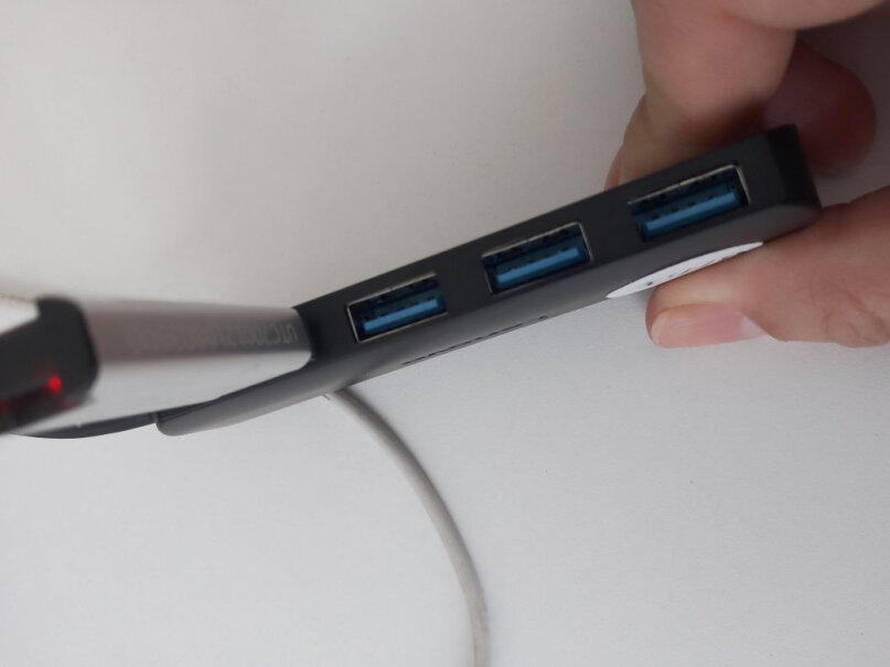 联想（Lenovo）LX1812 蓝牙适配器插电视后面的USB再接个1TB移动硬盘能识别吗？