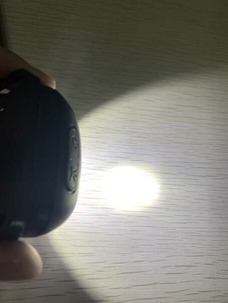 神火GX-U8LED强光头灯夜钓远射USB充电可以夹帽子上吗？