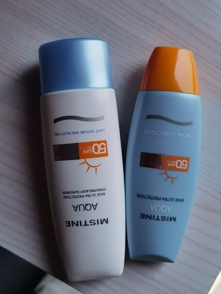 黄帽Mistine蜜丝婷哑光清透提亮90mlSPF50使用怎么样？全方位深度解析！