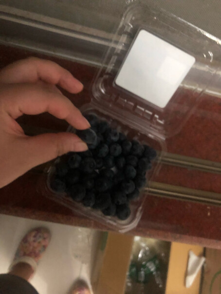 Joyvio佳沃 云南蓝莓 4盒装 125g这个和紫标比是不是小很多？