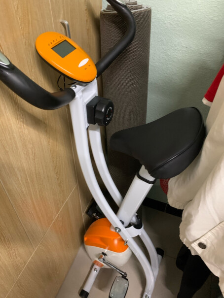 健身车铁人X型折叠家用静音磁控健身车室内动感单车运动自行车使用感受,优劣分析评测结果！