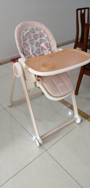 爱音宝宝餐椅儿童婴幼儿餐椅座椅餐椅如何调直成坐位？