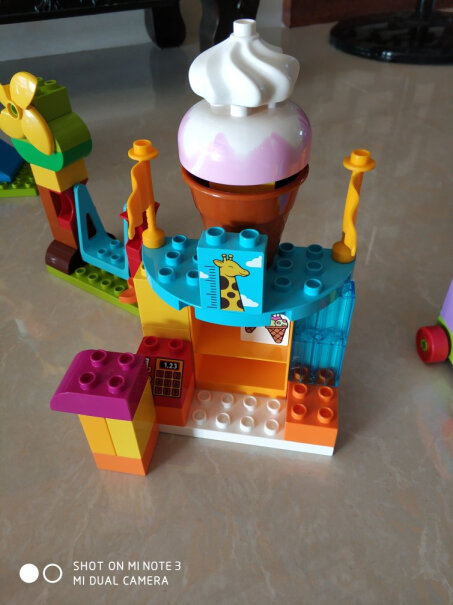 乐高LEGO积木得宝DUPLO请问刚两岁的男孩玩这个合适吗？