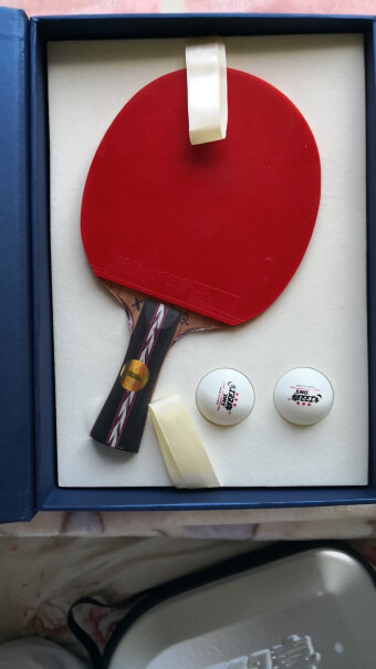 乒乓球拍红双喜乒乓球拍经典狂飚No.磁吸式双层兵乓礼盒使用感受,评测比较哪款好？