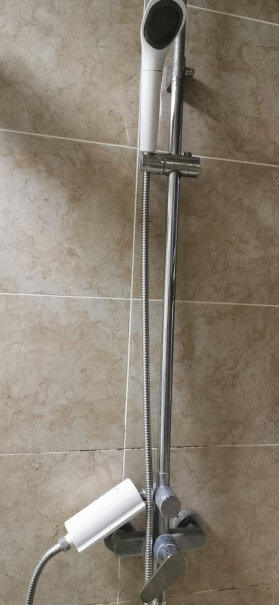 飞利浦淋浴净水器浴室洗澡沐浴过滤器水有异味可以净化吗？