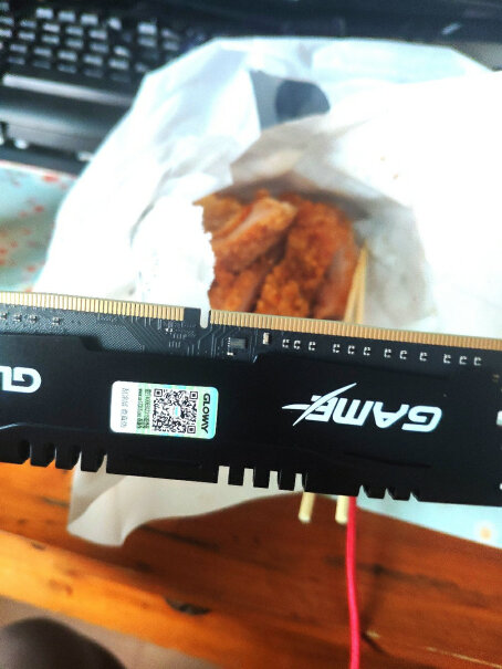 光威悍将DDR4 8G内存条可以超频到多少？