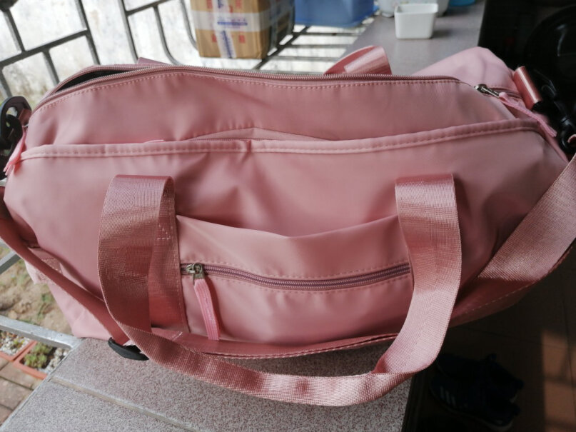 派普达旅行包健身包女干湿分离行李包男旅游包粉色有多大啊，尺寸23是什么意思？