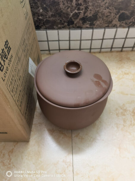 小熊电炖锅电炖盅炖汤时塑料锅放热水还是冷水？
