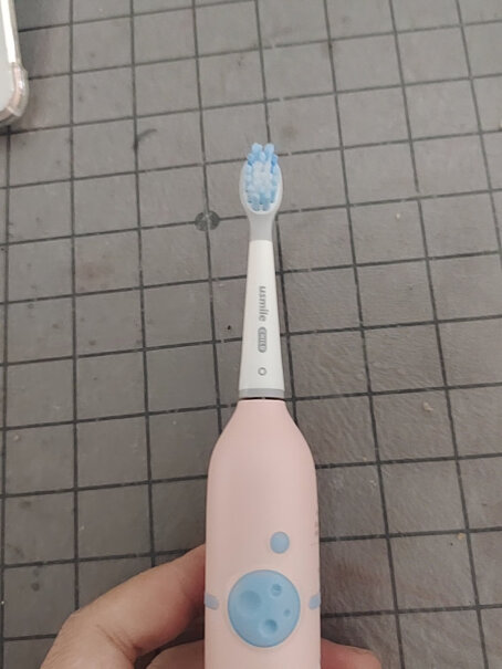 usmile儿童电动牙刷它是一个包装吗？