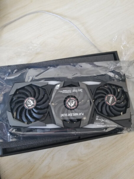 微星魔龙RTX 3080 Ti X TRIO显卡Z370主板能插吗？还有我是酷冷至尊V550电源，8700k，带的动吗？