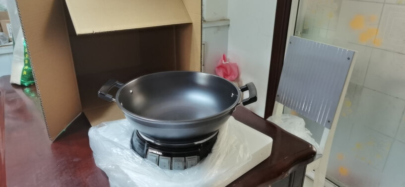 苏泊尔SUPOR底层的锅有多深？